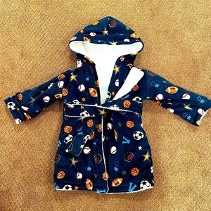 Blankets & Beyond Little Boys Sports Robe